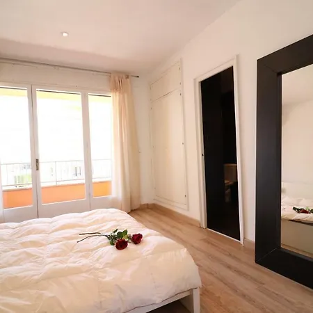 Tenis Sol Levante 7 - Barneda Tatil Evi