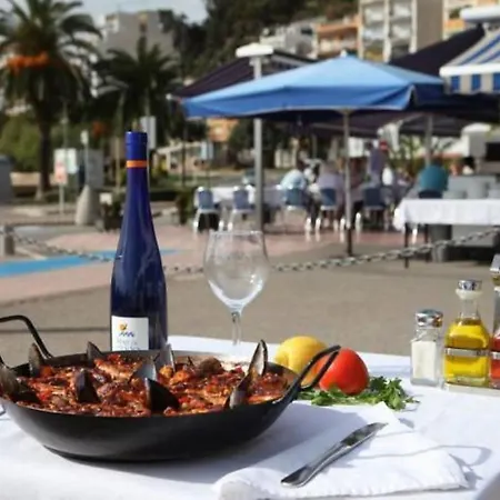 Tenis Sol Levante 7 - Barneda Tatil Evi